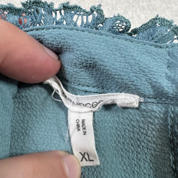 maurices Teal Lace Mock Neck Keyhole Peplum Top Women's XL Sleeveless Dressy‎ - Picture 5 of 8